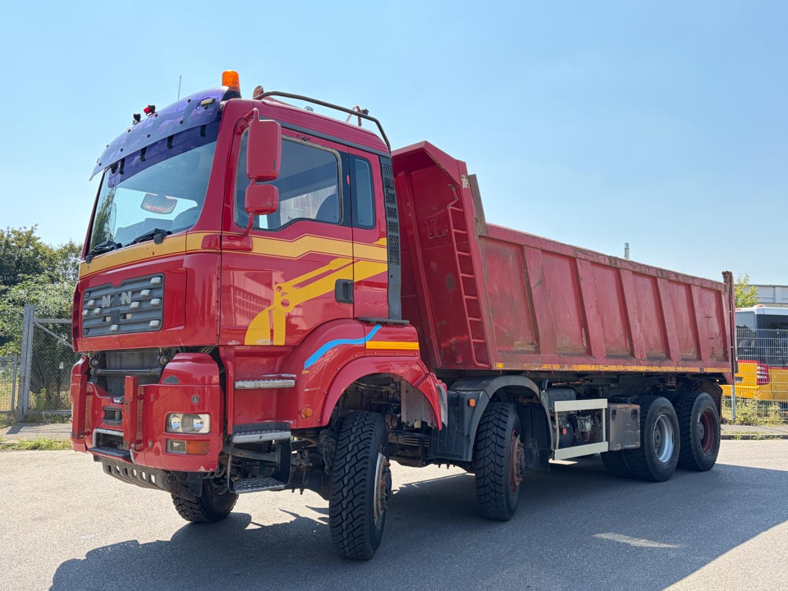 MAN TGA 41.480 8x8 - Muldenkipper - Schaltgetriebe