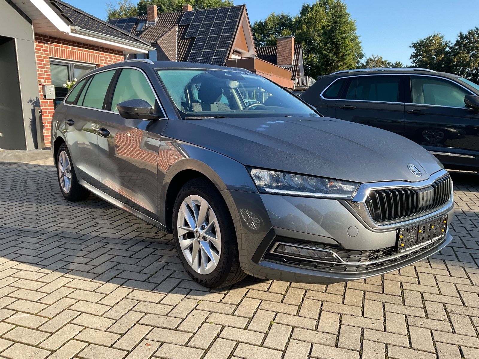 Fahrzeugabbildung SKODA Octavia Kombi 1.5 TSI e-TEC DSG,Kamera,Navi,LED