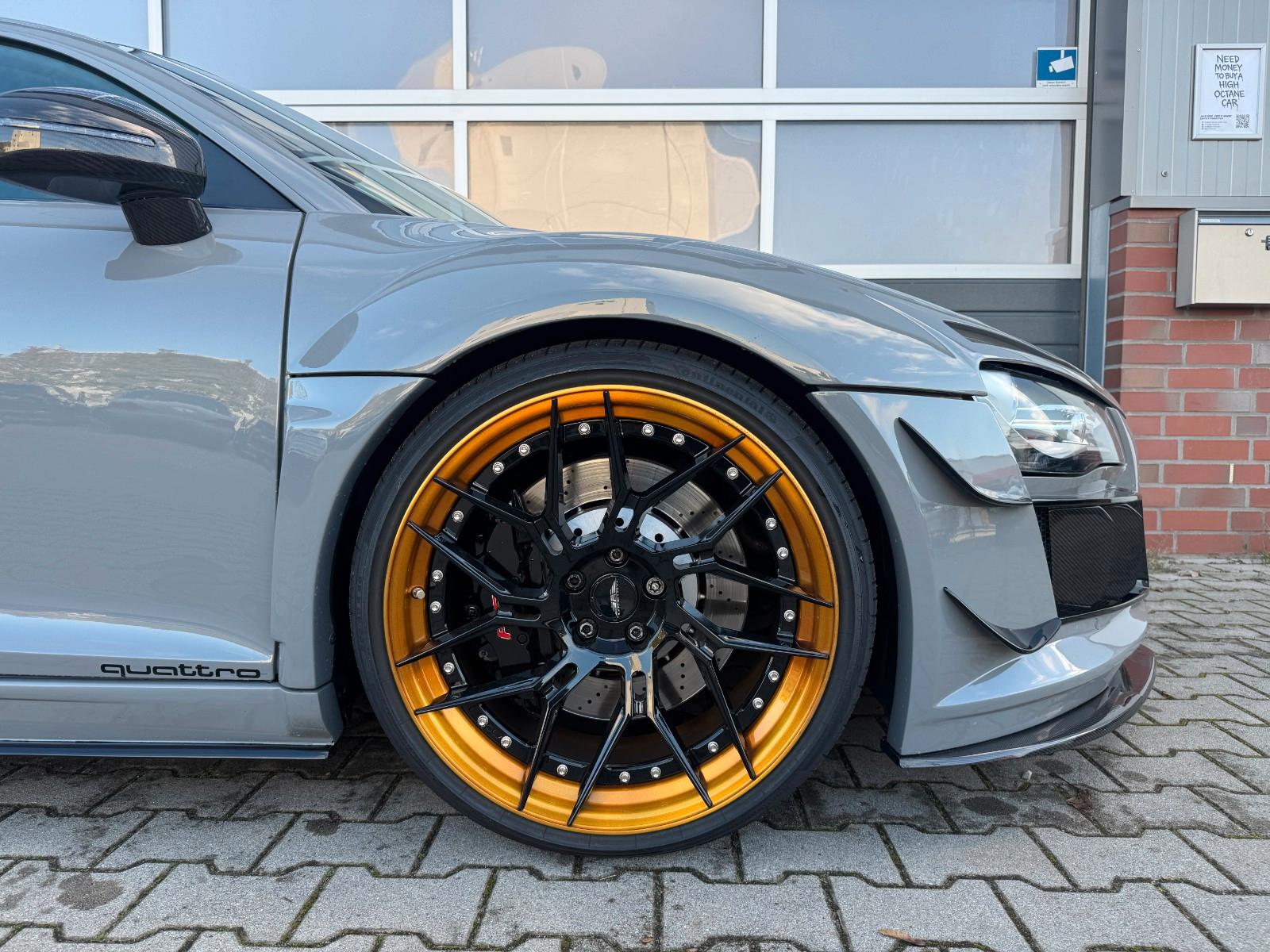 Audi R8