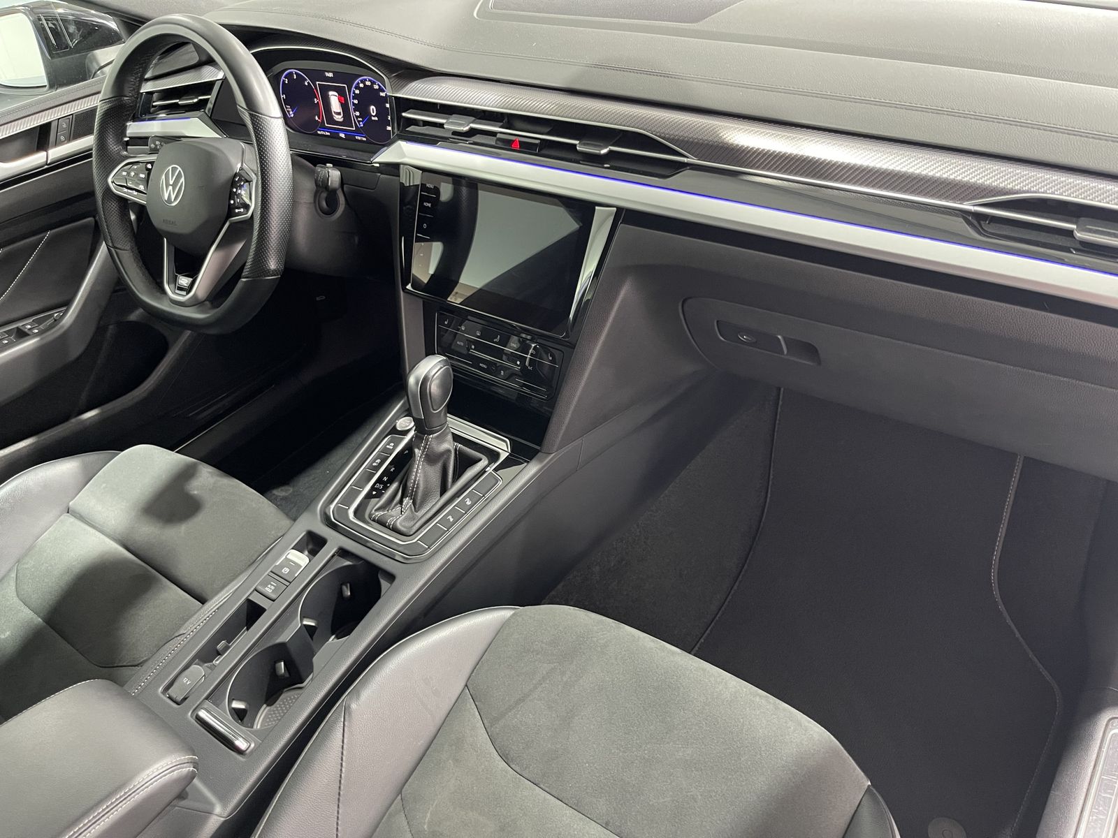 Fahrzeugabbildung Volkswagen Arteon Shooting Brake R-Line 2.0 TDI*AHK*STHZ*