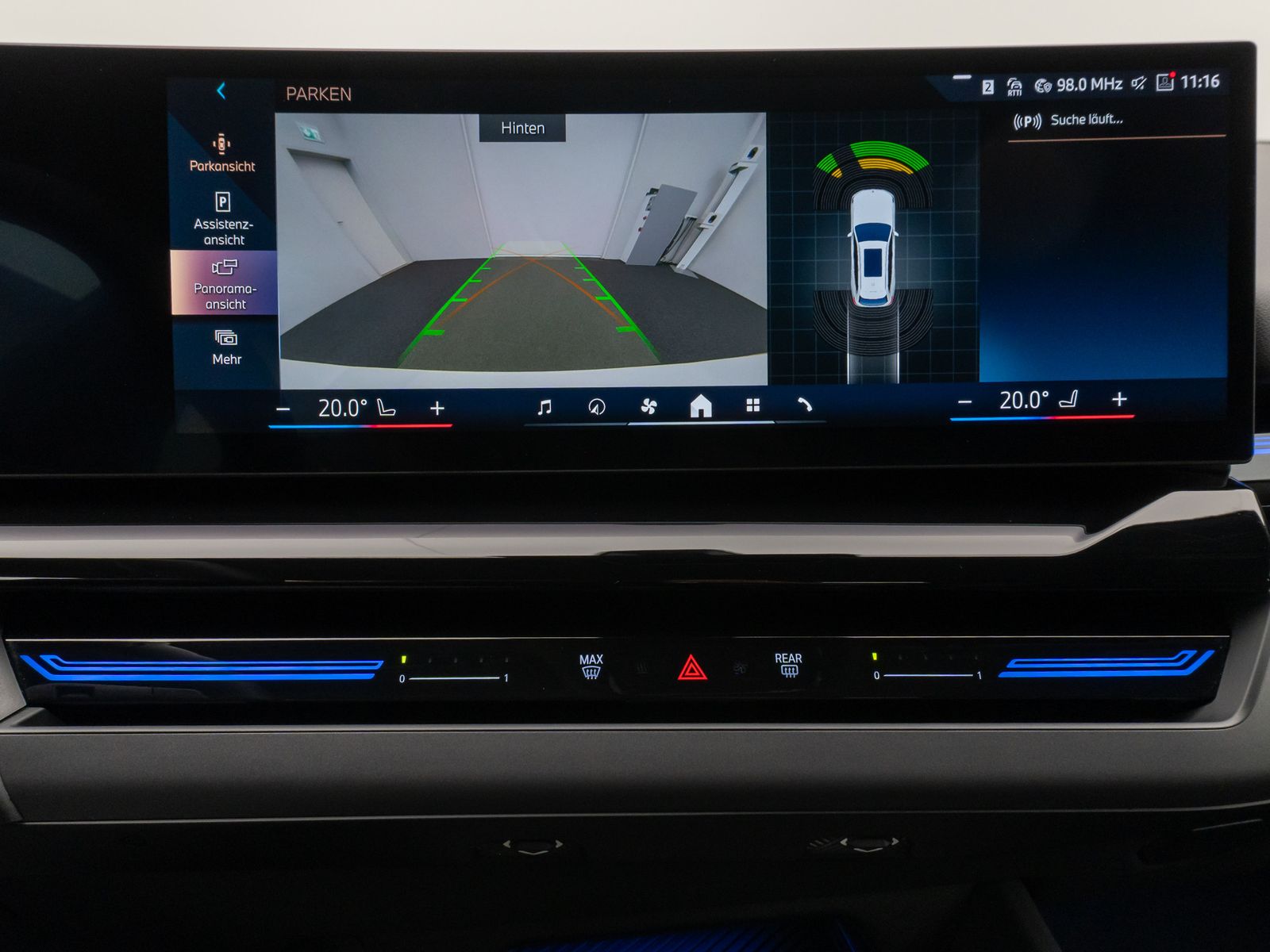Fahrzeugabbildung BMW 520d Kamera DAB DrivingAssist Alarm LED Sport