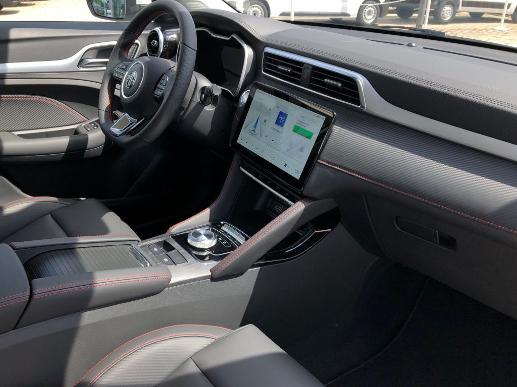 Fahrzeugabbildung MG ZS EV Standard Luxury *sofort verfuegbar*