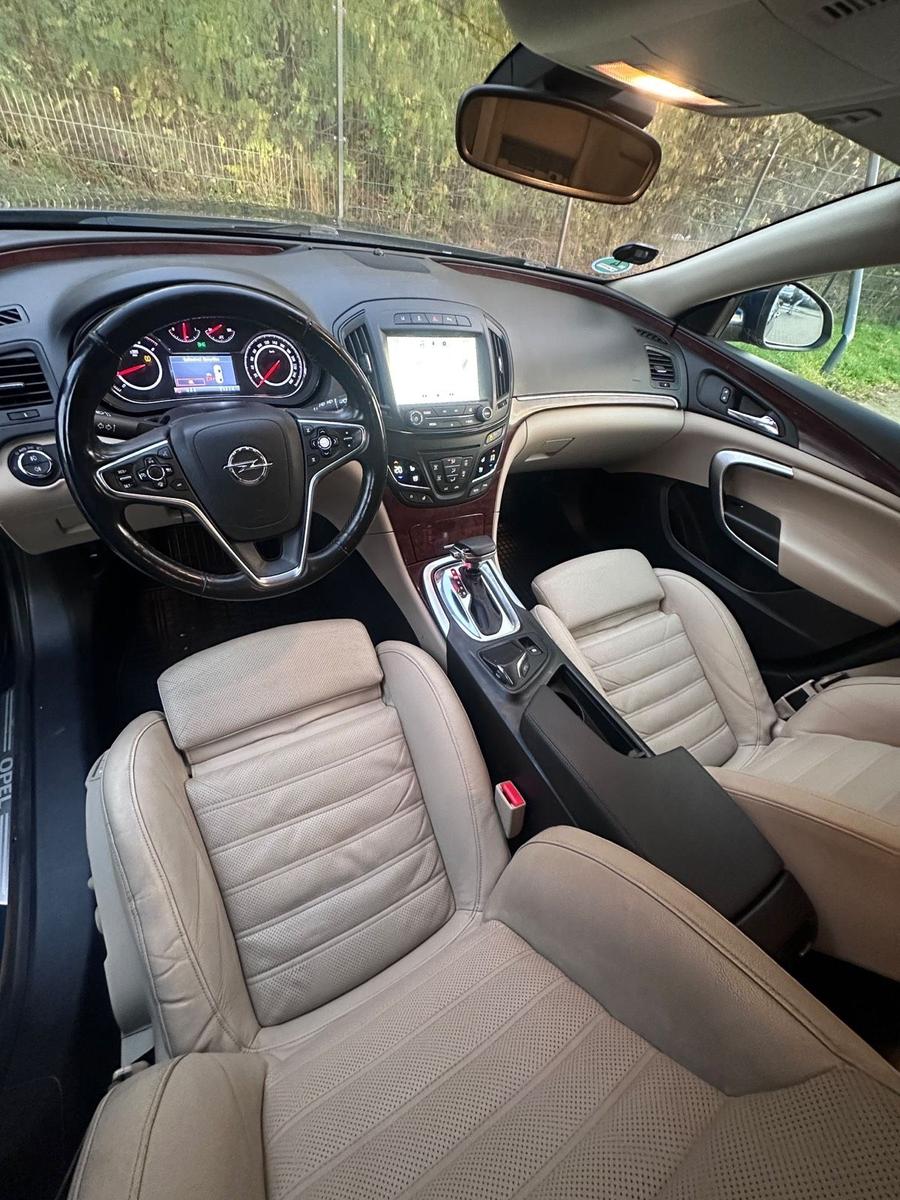 Opel Insignia 2014 — photo 10