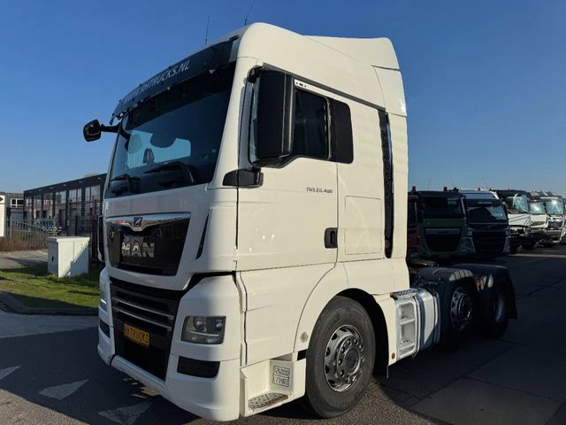 MAN TGX 26.460 6X2 - EURO 6 + RETARDER + LIFT AXLE