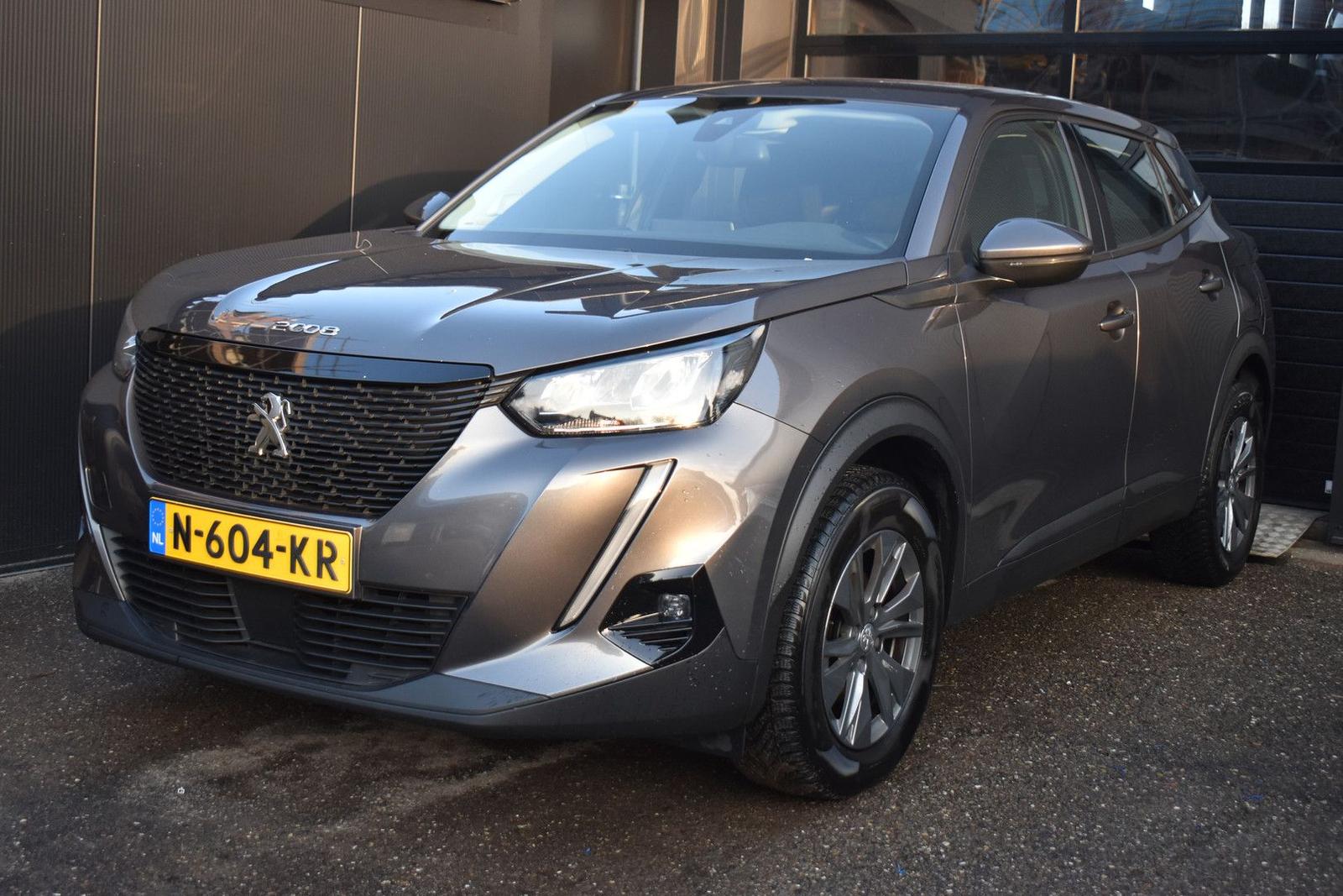 Peugeot 2008 1.2 Puretech Blue Lease Active 131Pk *Navi/