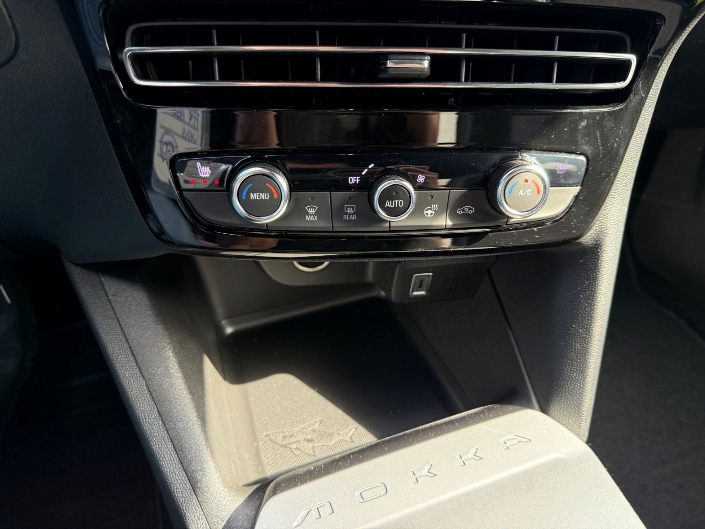 Fahrzeugabbildung Opel Mokka 1.2 GS mit SHZ+LHZ+Kamera+Allwetter