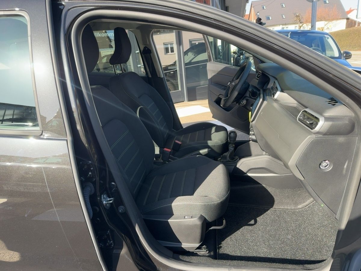 Fahrzeugabbildung Dacia Duster Expression TCe 130