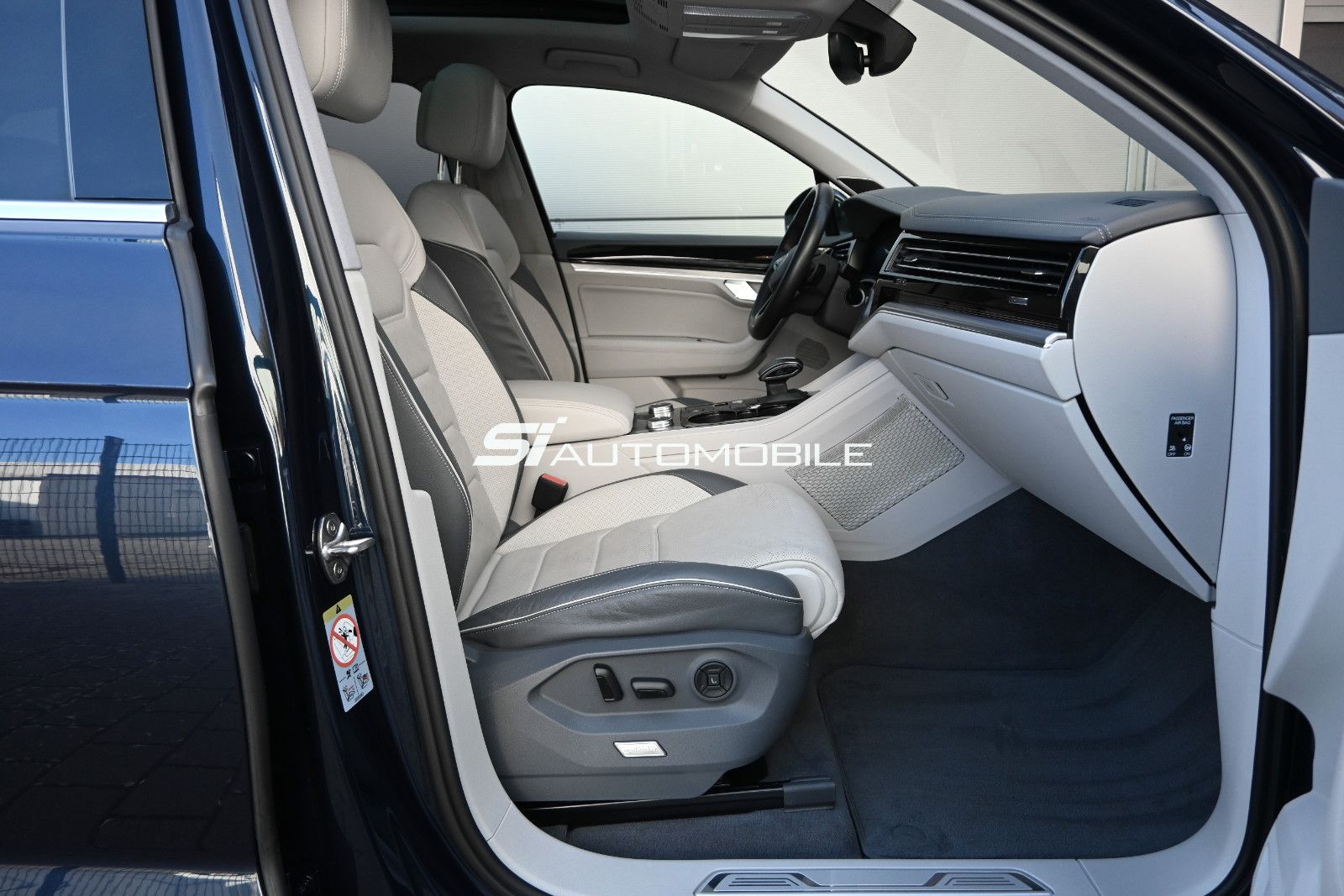 Fahrzeugabbildung Volkswagen Touareg 3.0 V6 TDI 4MOT Atmosphere °MEGAVOLL°