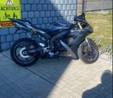 Yamaha R1 - YAMAHA 2005 R1