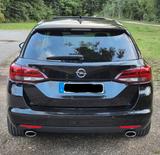 Opel Astra ST 200PS*1.Hand*Matrix*Navi*SD*AHK*8-fach - Opel Astra: Schwarz, Kombi