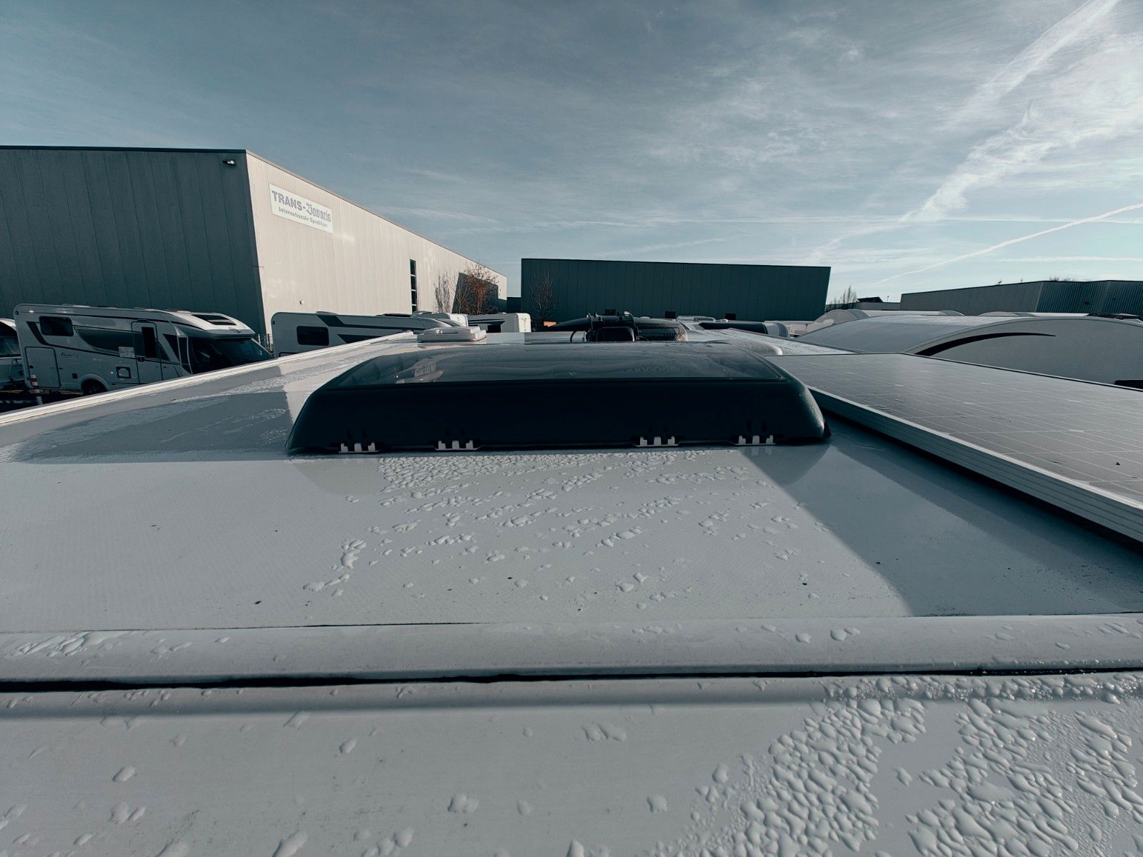 Fahrzeugabbildung Carado T-135 - SAT, TV, 2x Batterie, Solar, Automatik!