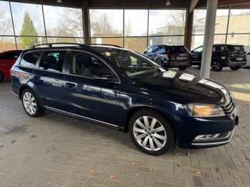 Volkswagen Passat Variant - 4
