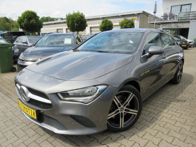 MERCEDES-BENZ CLA 220d Shooting Brake *1.HAND *KAMERA *AHK