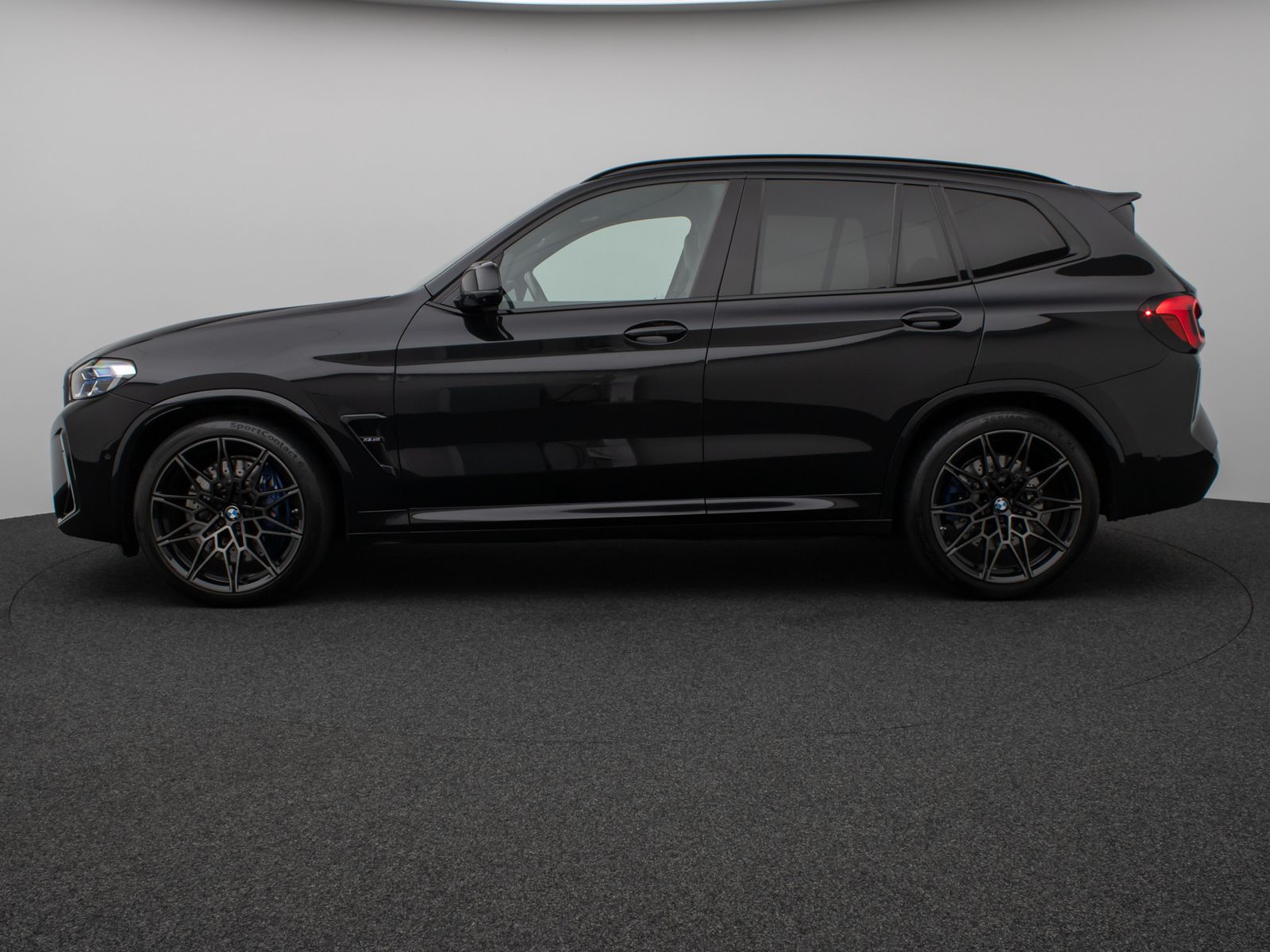 Fahrzeugabbildung BMW X3 M Competition Panorama Laser 360° HUD H/K AHK