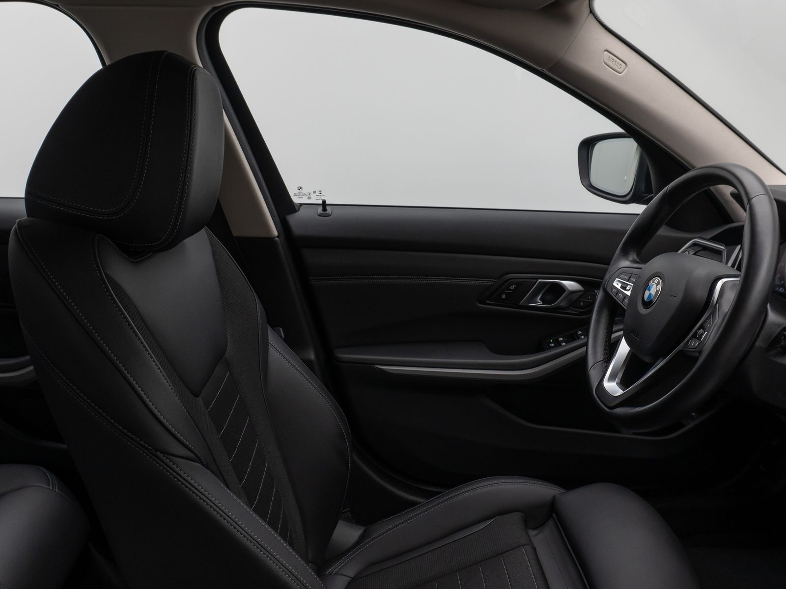 Fahrzeugabbildung BMW 320d DAB CockPitPr PDC AHK Stop&Go Komfort Sport
