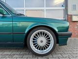 BMW 325i Cabrio / Automatik / restauriert / Oldtimer - BMW Oldtimer mit Benzin-Antrieb: Cabrio
