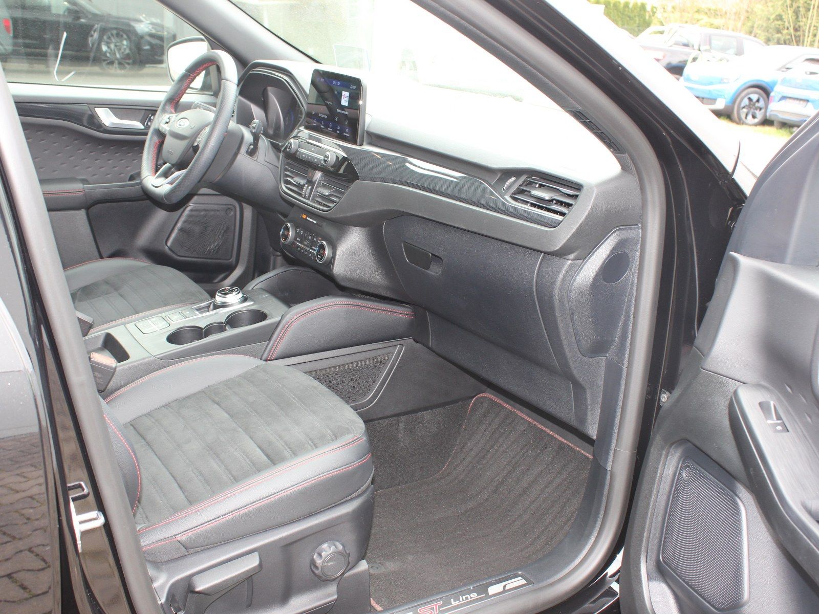 Fahrzeugabbildung Ford Kuga Plug-In Hybrid ST-Line X