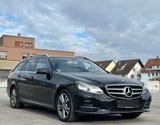 Mercedes-Benz E 220 CDI T BlueEfficiency / 2. Hd. / AHK - Mercedes-Benz E 220: Cdi Blueefficiency