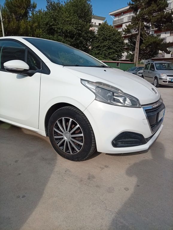 Image of Peugeot 208