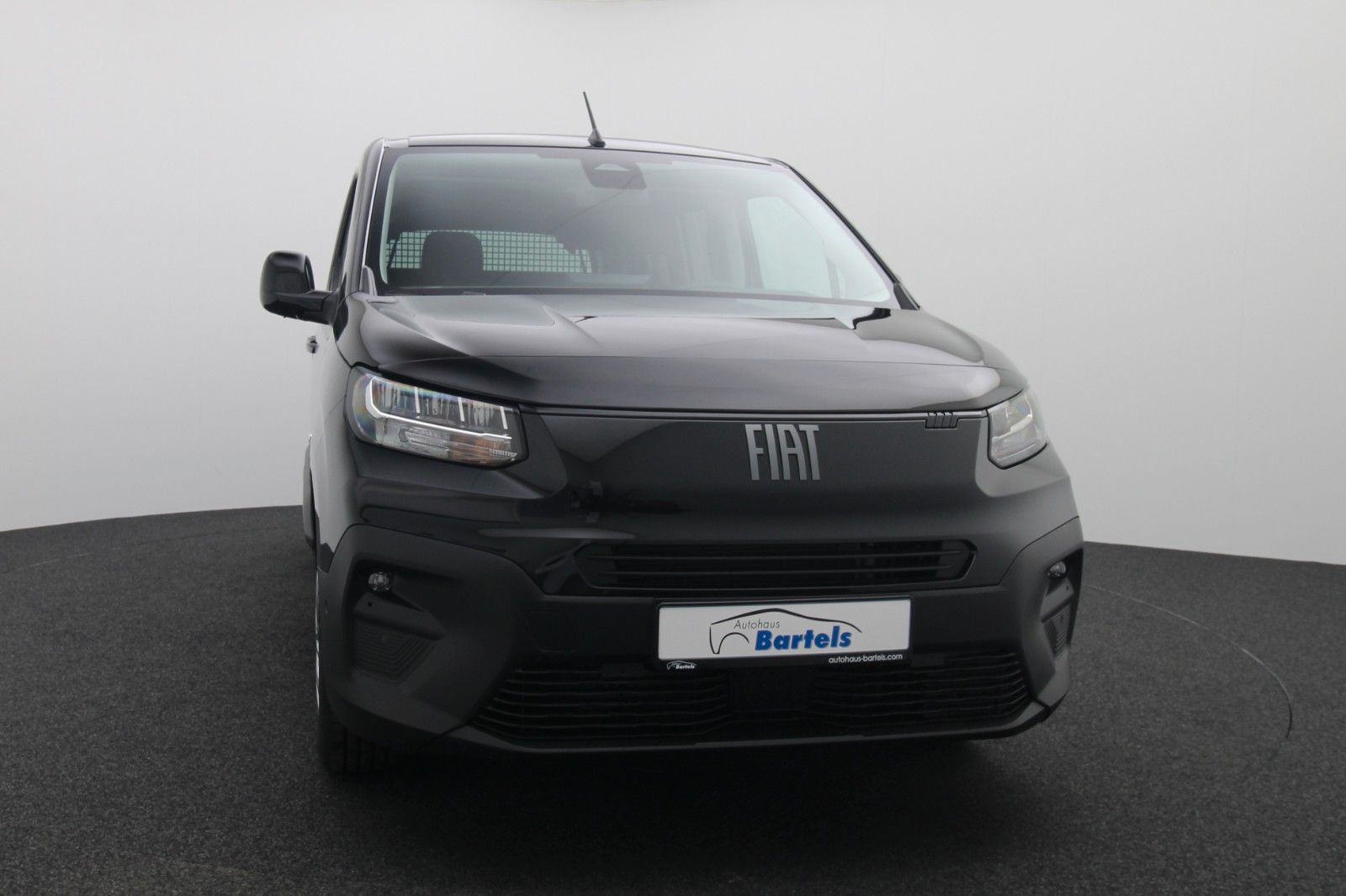 Fahrzeugabbildung Fiat Doblò Kombi L1 1.5 Diesel 96 kW Serie4