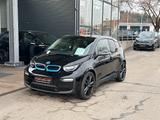 BMW i3 Sportpaket 120Ah / RFK / SZH / 20" - schwarze BMW i3