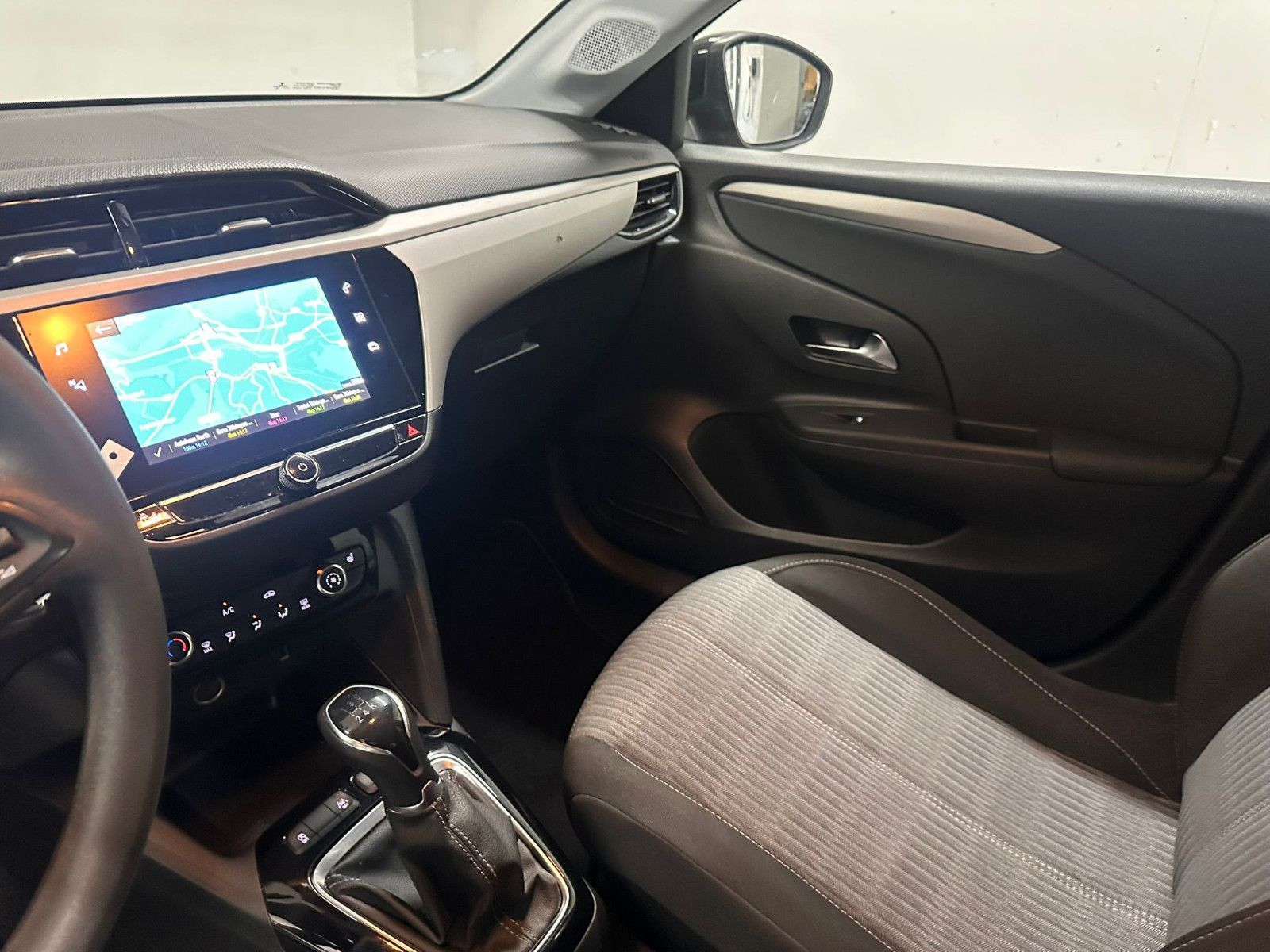 Fahrzeugabbildung Opel Corsa 1.2 Edition *NAVI*KLIMA*SH*KAMERA*