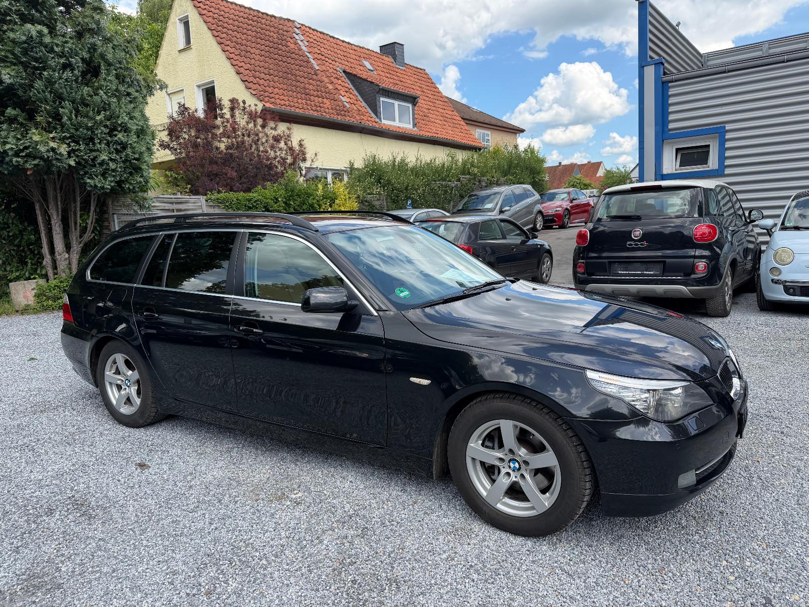 BMW 525 5 Touring 525i*Navi/Panorama-Dach/Xenon*