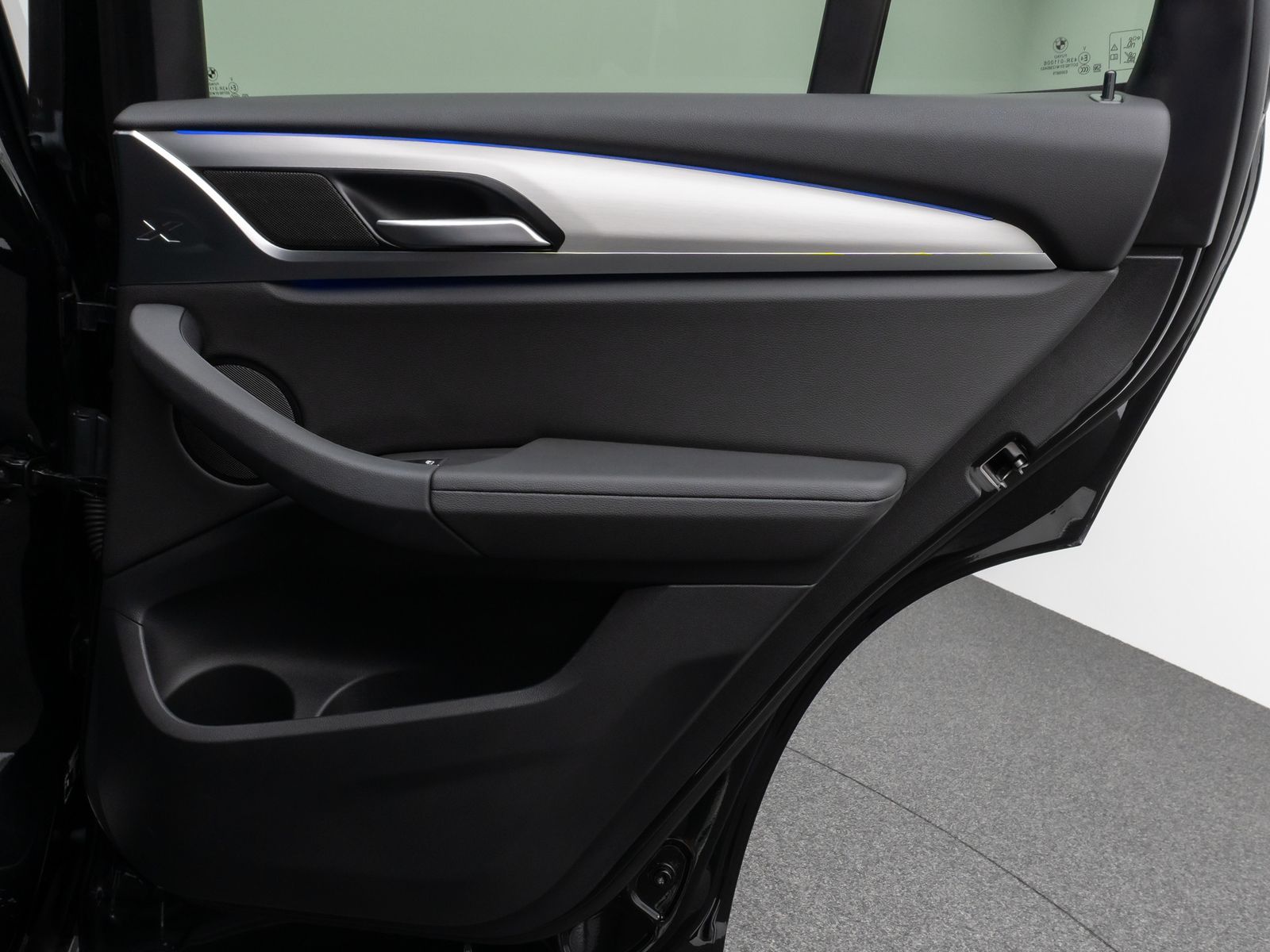 Fahrzeugabbildung BMW X3 xD20d KameraDAB HiFi Leder Alarm Sport 18Zoll