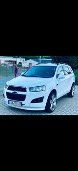 Chevrolet Captiva 2.4 LS 2WD 5-Sitzer LS - weiße Chevrolet Captiva