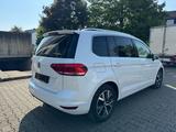 Volkswagen Touran Highline*7 SITZER*PANO*KAM*LED - VW Touran Gebrauchtwagen in Düsseldorf