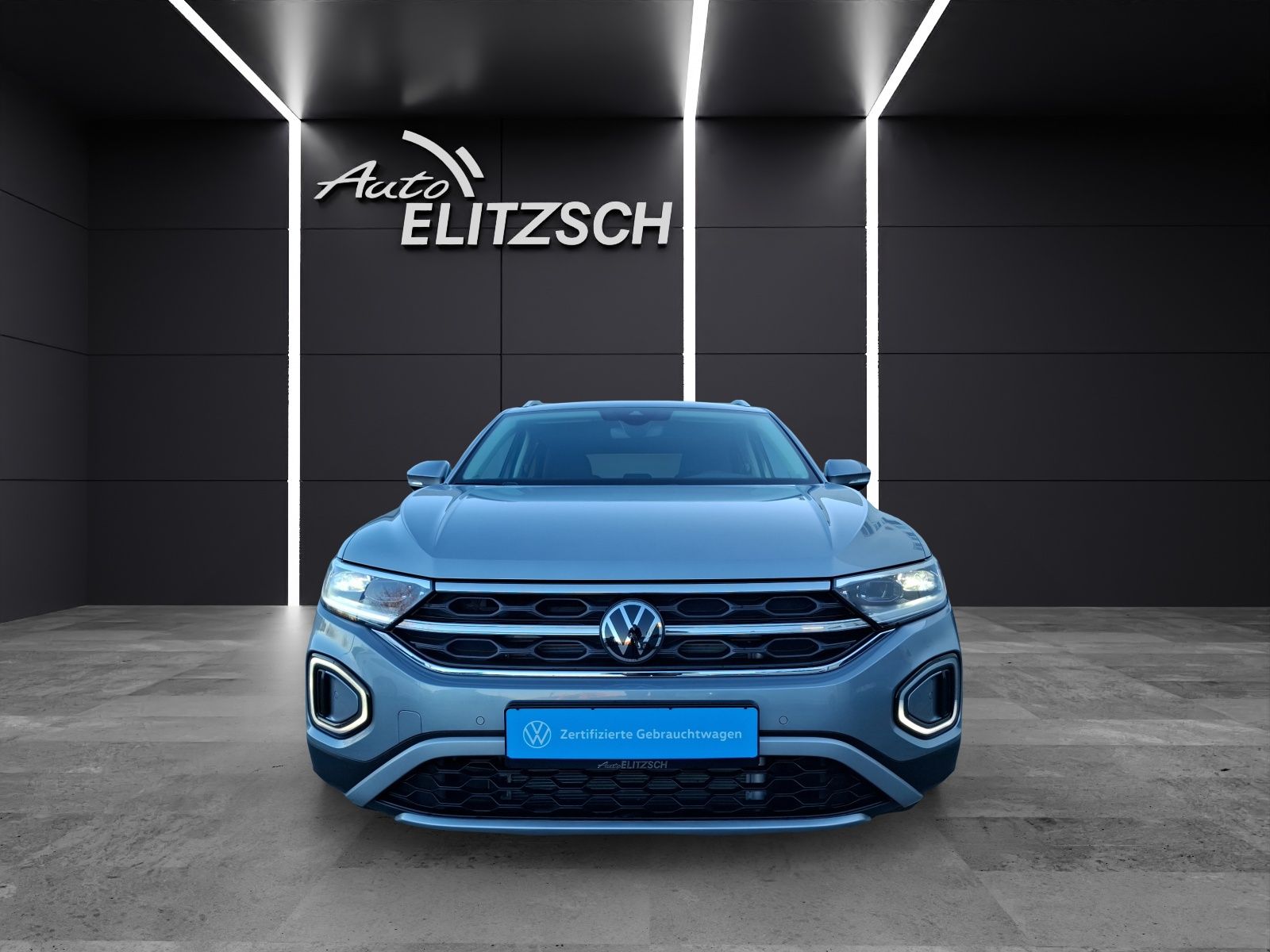 Fahrzeugabbildung Volkswagen T-Roc TDI Style DSG LEDplus Navi AID ACC RFK SH