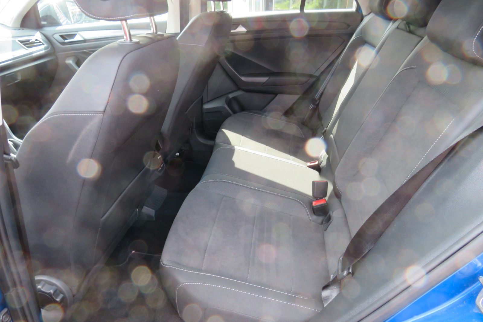 Fahrzeugabbildung Volkswagen T-Roc Style ACC APP MASSAGE SITZH. 17`KAMERA 1.H