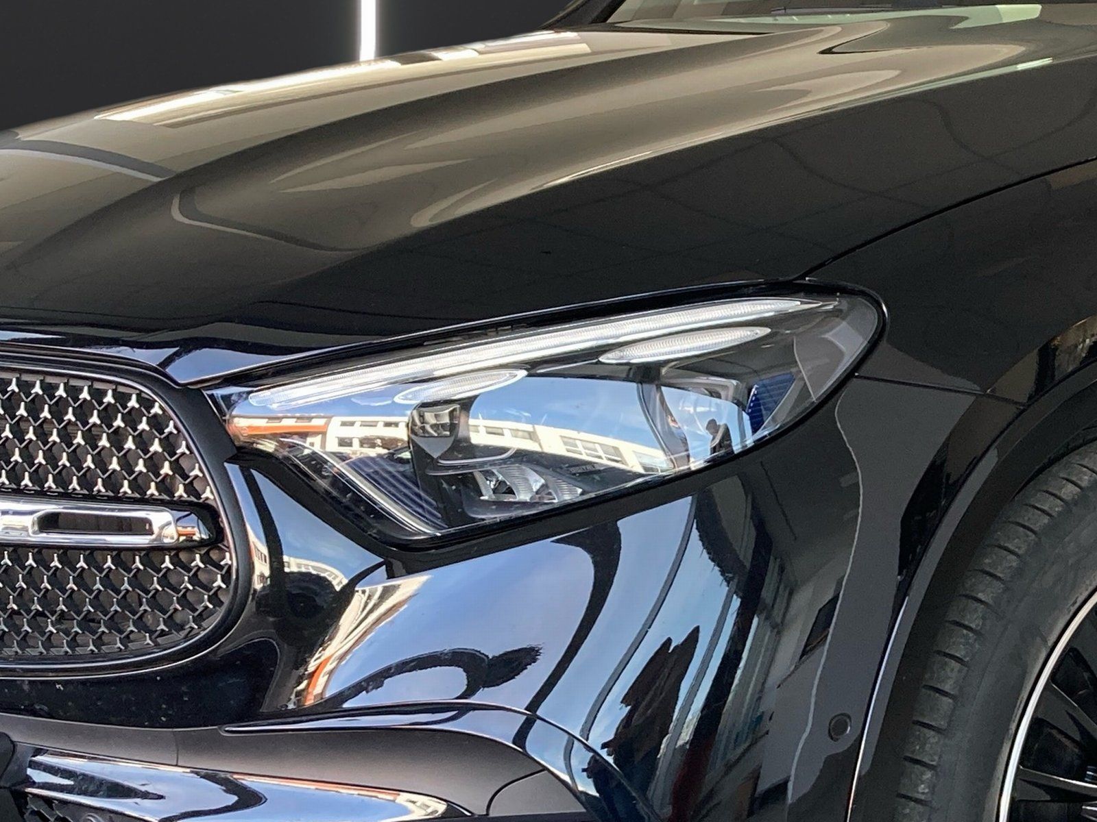 Fahrzeugabbildung Mercedes-Benz GLC 300 d 4M AMG Plus*AHK*20"*Pano*Night*Distro*