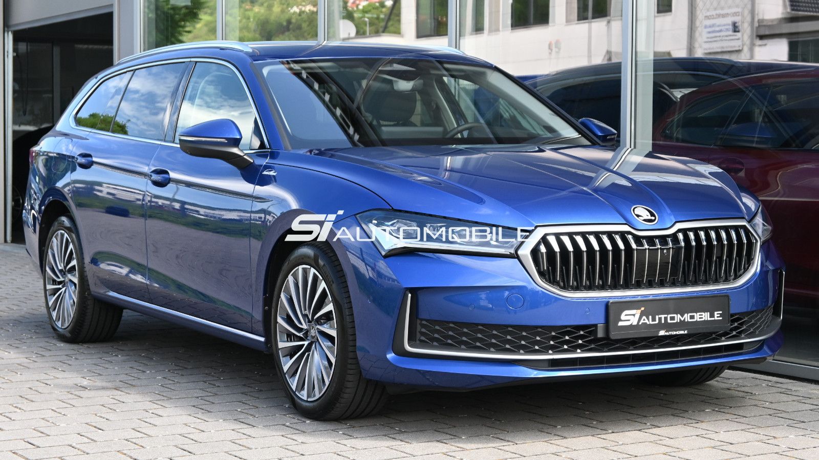 Fahrzeugabbildung SKODA Superb 2.0 TDI L&K Combi °ACC°AHK°HUD°STHZG°360°