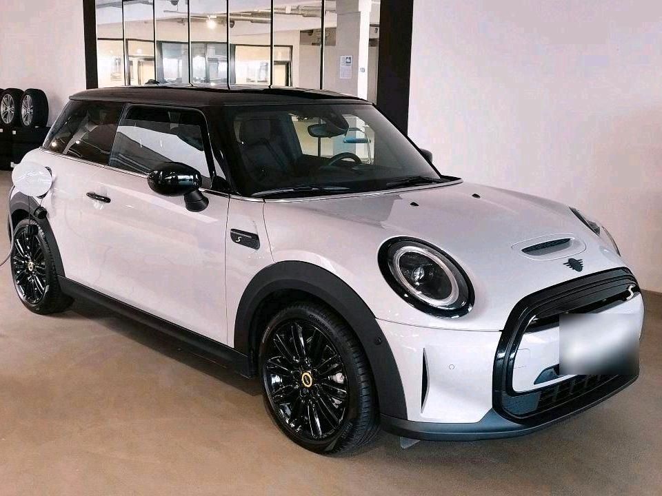 MINI MINI Cooper SE Classic Trim  Panorama RFK...
