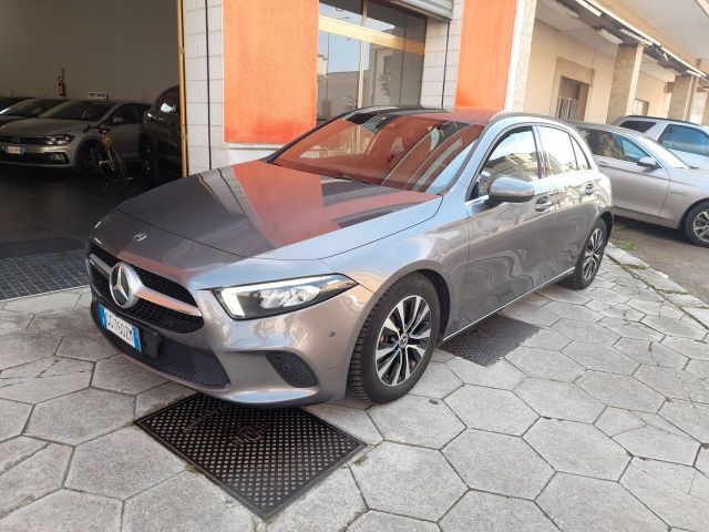 MERCEDES-BENZ MERCEDES A 180 D BUSINESS EXTRA