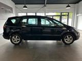 Ford S-Max S-MAX Ambiente - gebrauchte Ford S-Max aus dem Jahr 2008