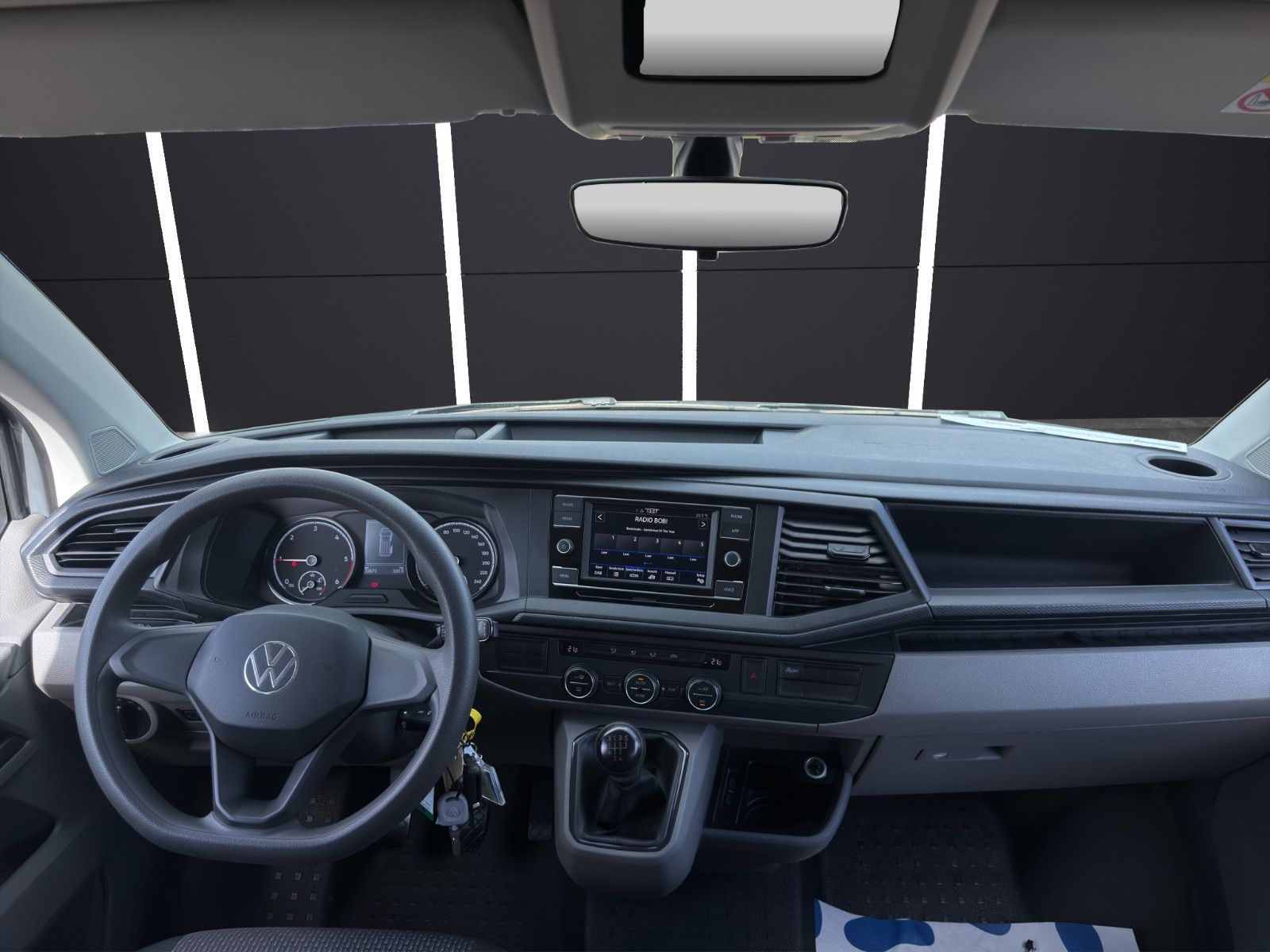 Fahrzeugabbildung Volkswagen T6 Caravelle/Apple CarPlay/Trendline/Blth/Klima