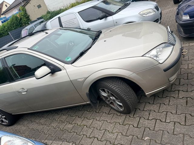 Ford Mondeo Turnier 2.0 Benzin Automatik ...