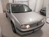 Volkswagen Golf 2.0 Auto Trendline Preis: 2.500,00€.