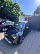 Toyota Aygo 1.0 X-Play Team Deutschland - Toyota mit Benzin-Antrieb: Cabrio