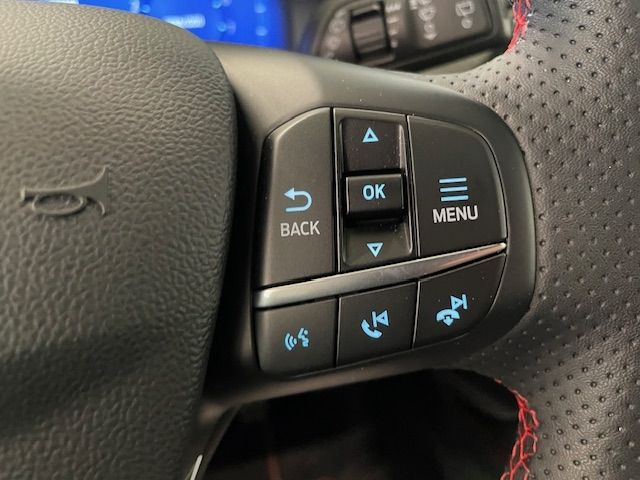Fahrzeugabbildung Ford Kuga ST-Line X 1.5 totWinkelASS Kamera DAB