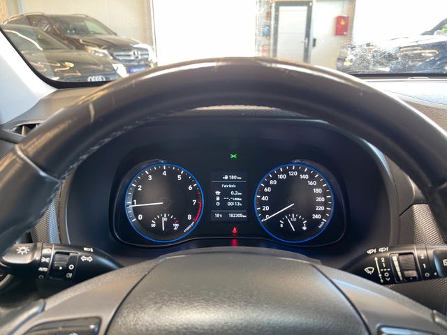 Hyundai Kona Select 2WD *1.HAND*KLIMA*TÜV 0627*TEMPOMAT