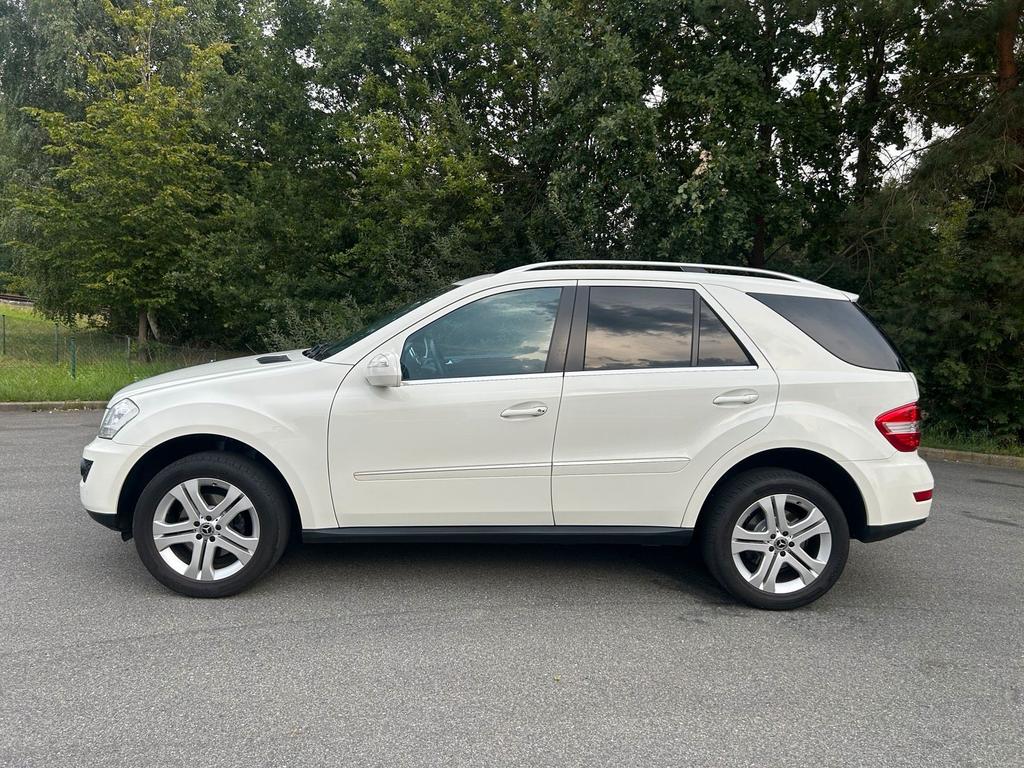 Mercedes-Benz ML 320