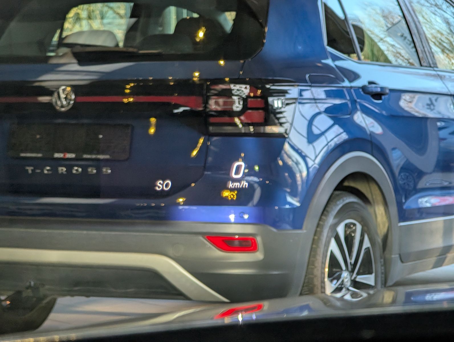 Fahrzeugabbildung Mercedes-Benz C 300 d 4M AMG-Line ACC Multibeam 360° Pano Voll