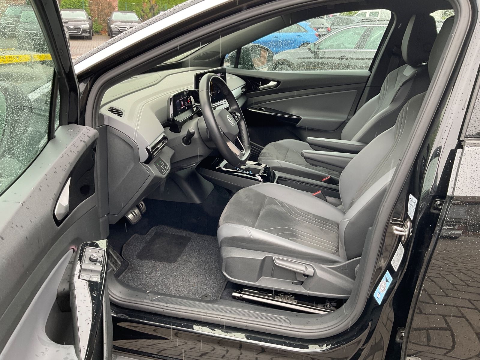 Fahrzeugabbildung Volkswagen ID.5 Pro Perform. 82 kWh 150 kW Pro,Navi,ACC,kam