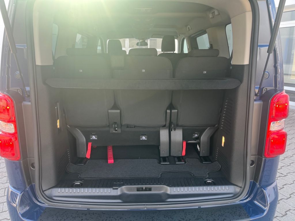 Toyota Proace 2,0-l-D L1 (8-Si.) Autm. 8Sitze Kamera AH – Bild 6