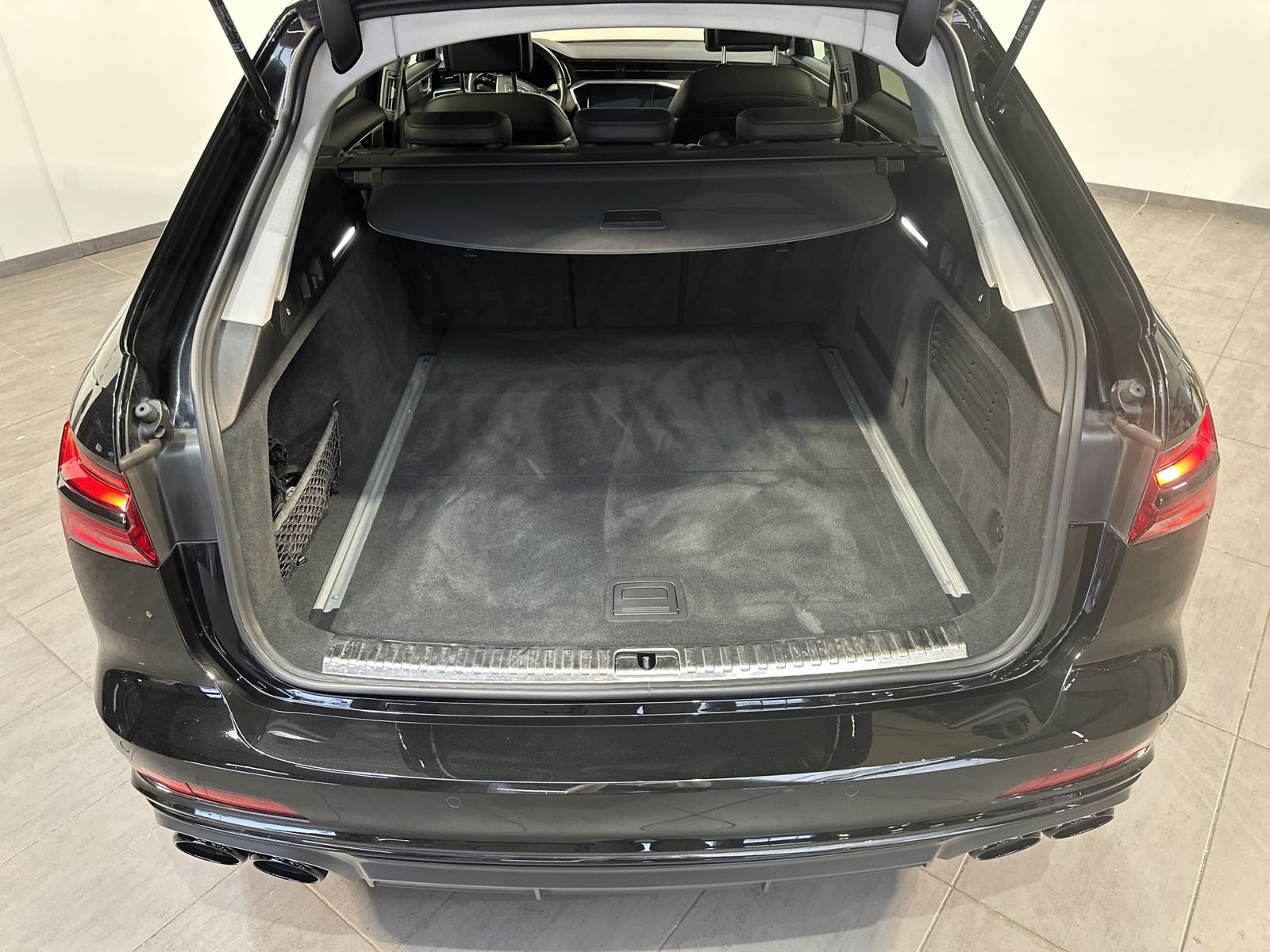 Fahrzeugabbildung Audi S6 Avant NAV+LED+360°+VCOCK+PANO+B&O+LUFTFEDERUN