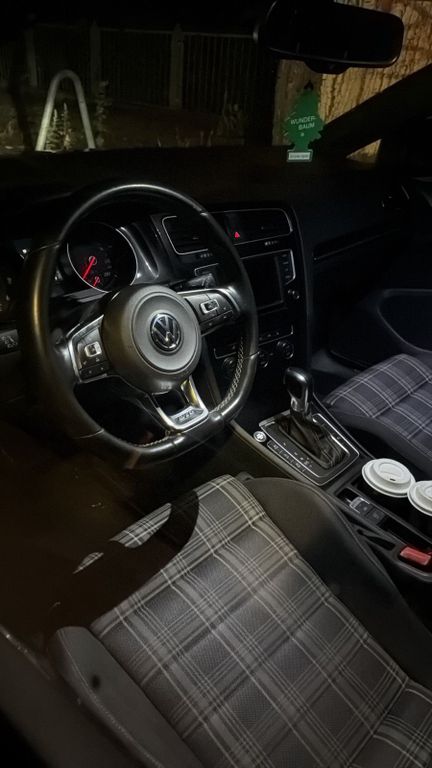 Image of Volkswagen Golf Sportsvan