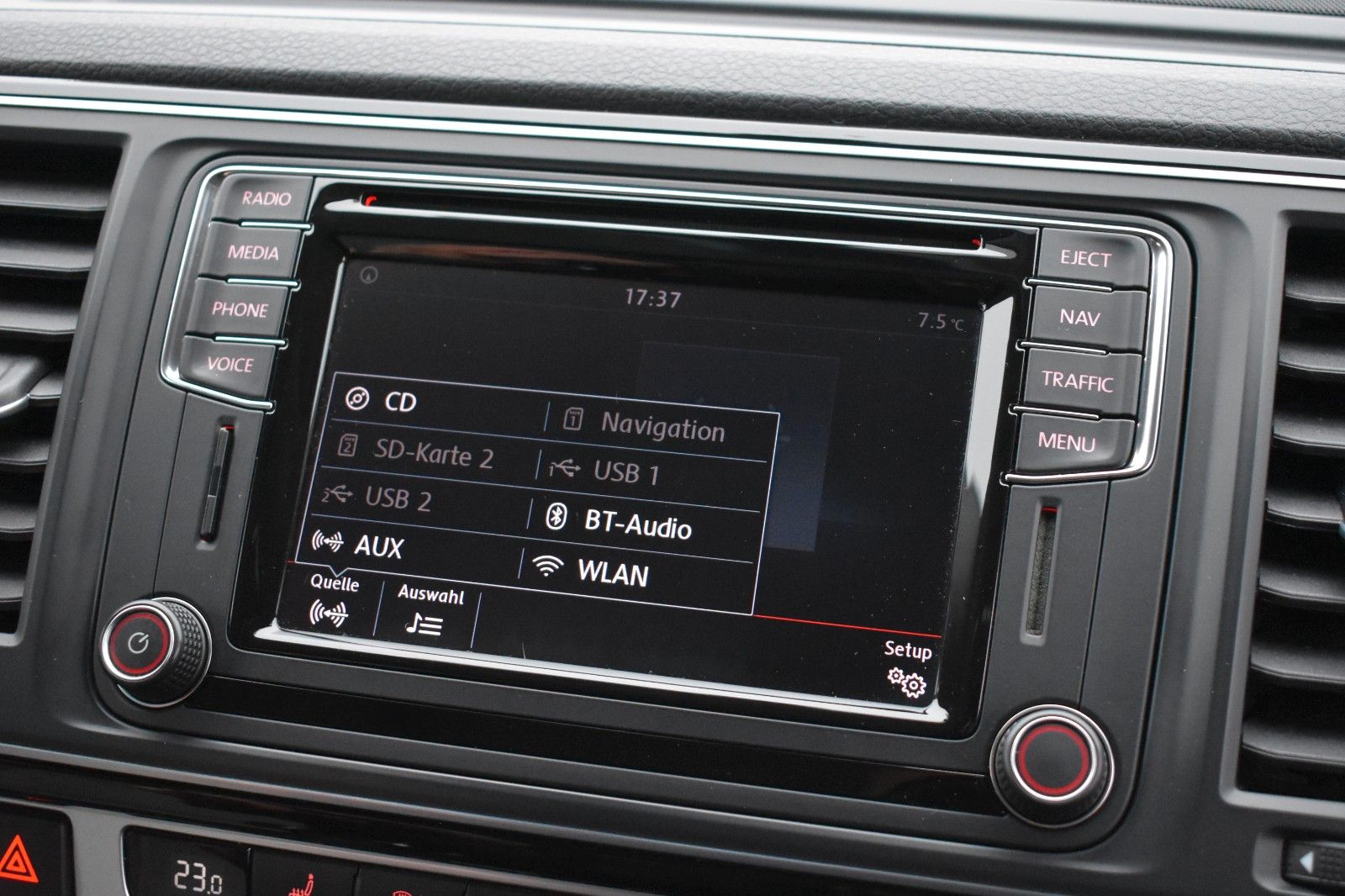 Fahrzeugabbildung Volkswagen T6 Multivan Highline 4Motion DYNAUDIO 1 Hand ACC